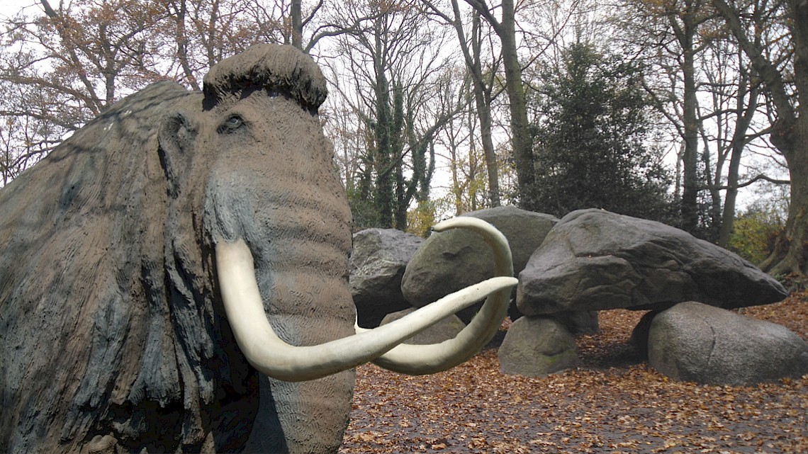 Volg het mammoetspoor van Moeno de mammoet in de Drenthe