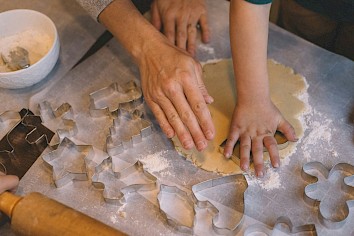 Gezellig samen koekjes bakken