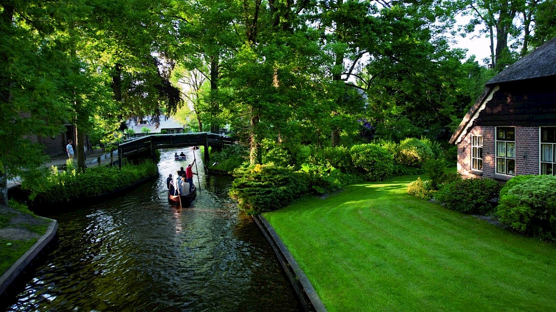 Giethoorn punteren zomer waterreijk